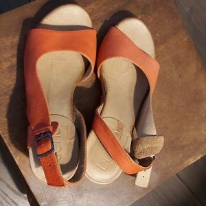 Bueno wedge sandals